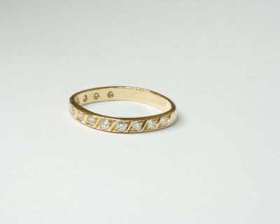 Secondhand - Goldring 18k mit Diamanten